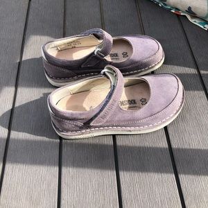 Birkenstock girls shoes